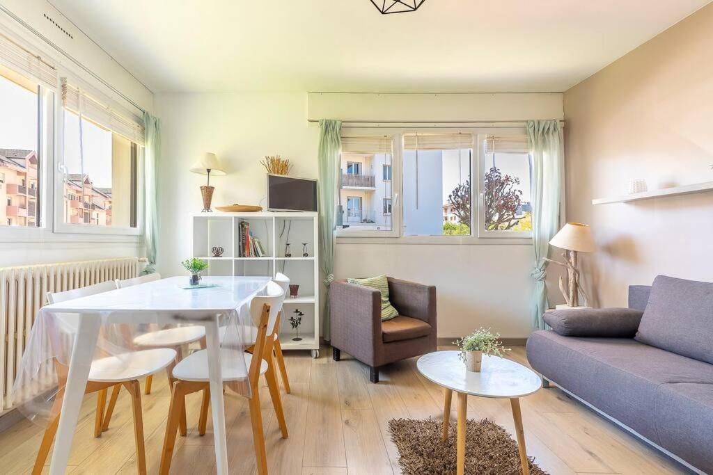 Appart Cosy Annecy Parking Et Velos Gratuit Exterior photo